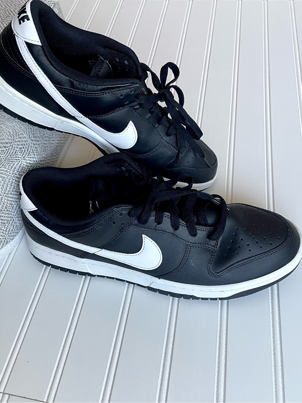 Nike Dunk Low Black Panda 2.0 Low-Top Sneakers White Swoosh Retro Men Sz 12 EUC